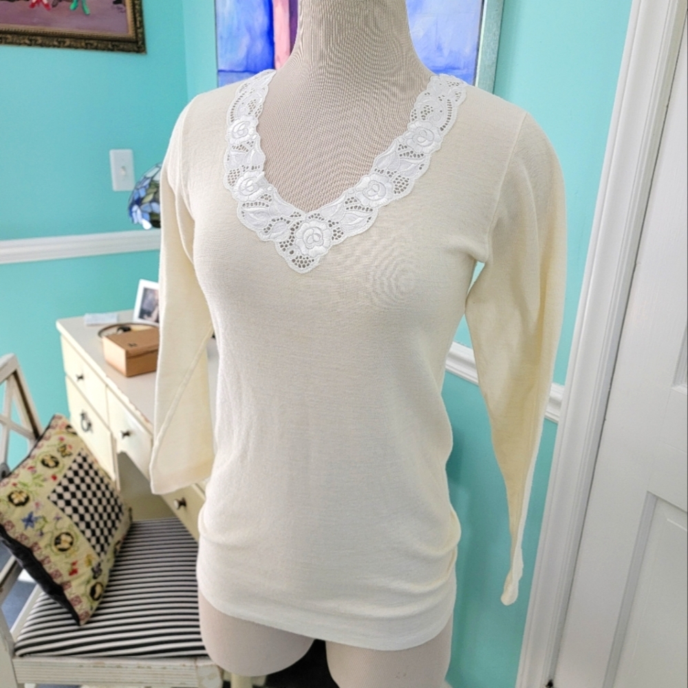 Vintage Saks 5th Avenue Sweater